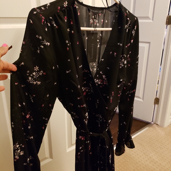 Dress - Picture 4 of 4